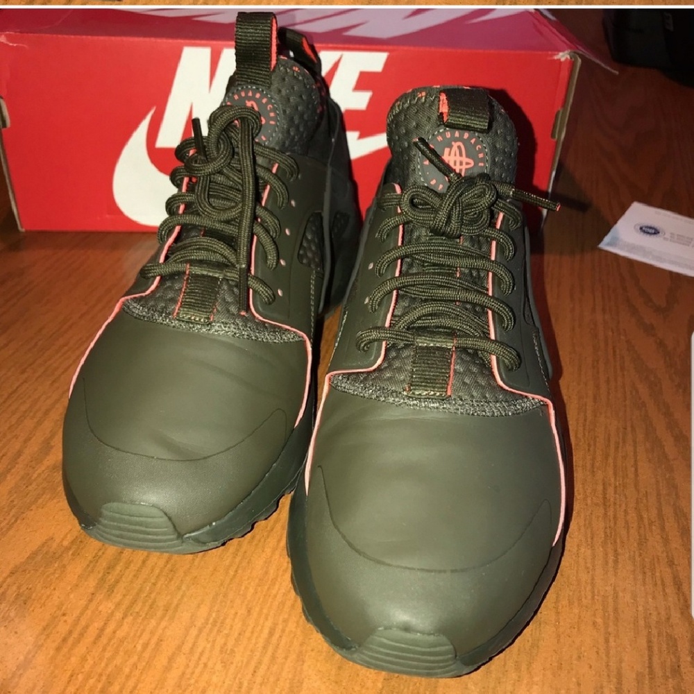 Men's huarache shoes